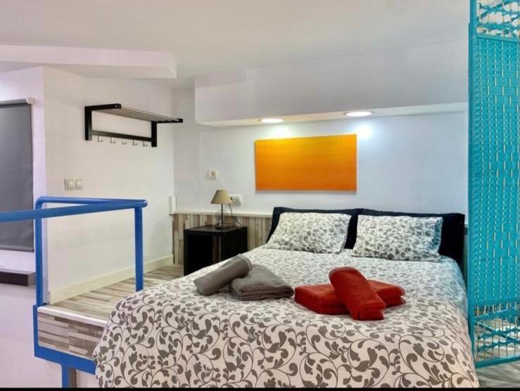 Апартаменты We Loft Large Great For Families Малага Экстерьер фото
