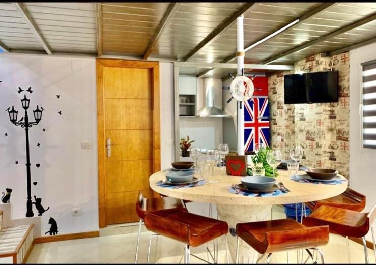 Апартаменты We Loft Large Great For Families Малага Экстерьер фото